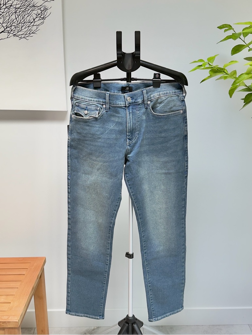 True Religion Men’s Slim Fit Blue Denim Jeans Medium Wash Cotton NWT 34/32